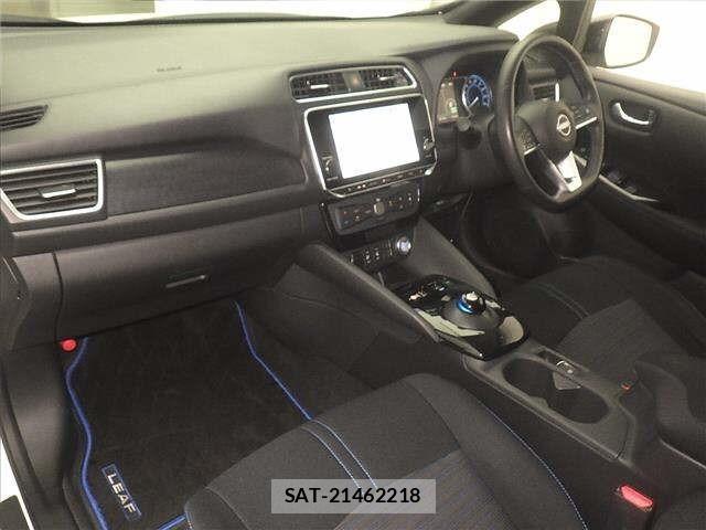 Nissan LEAF 2022 8675770-4