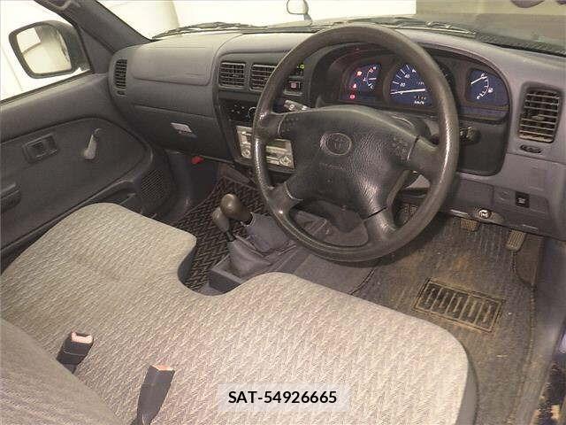 Toyota HILUX 2002 8847842-3