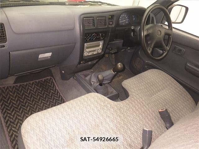 Toyota HILUX 2002 8847842-4