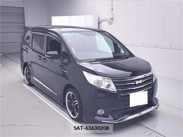 Toyota NOAH 2016 8722683-0