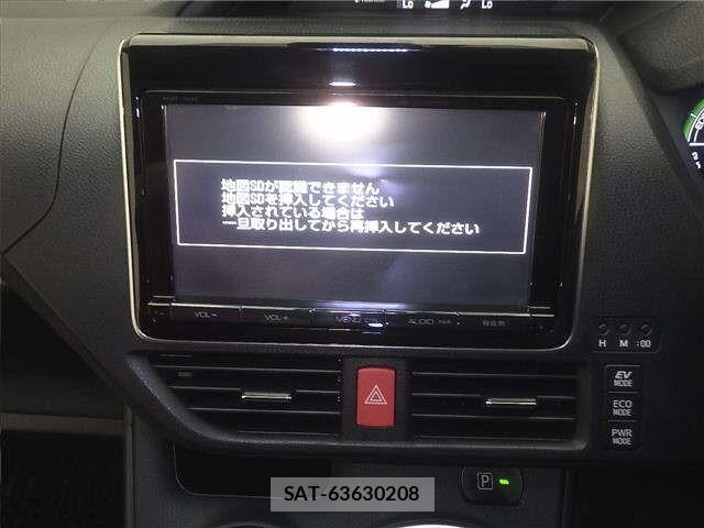 Toyota NOAH 2016 8722683-6