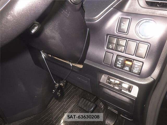 Toyota NOAH 2016 8722683-8