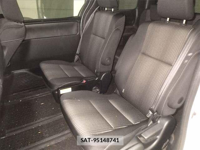Toyota NOAH 2020 8722684-7
