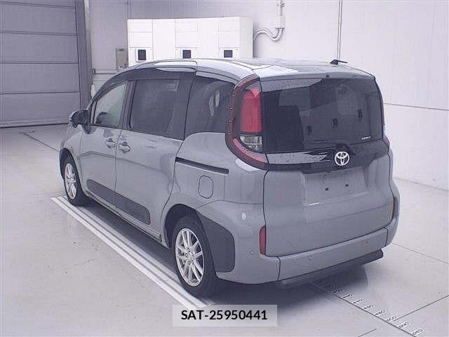Toyota SIENTA 2023 8672325-1