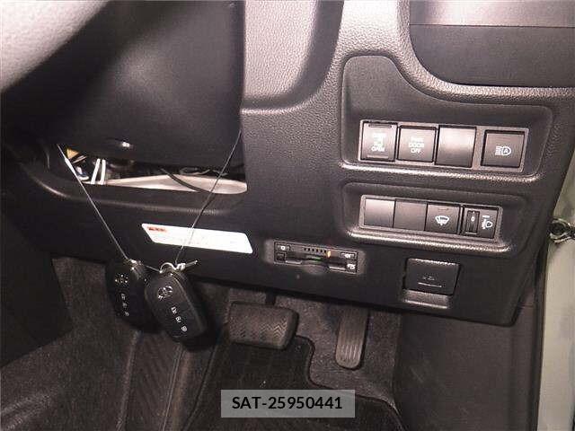Toyota SIENTA 2023 8672325-8