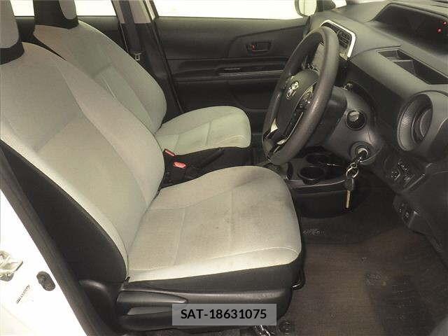 Toyota AQUA 2019 8949755-5