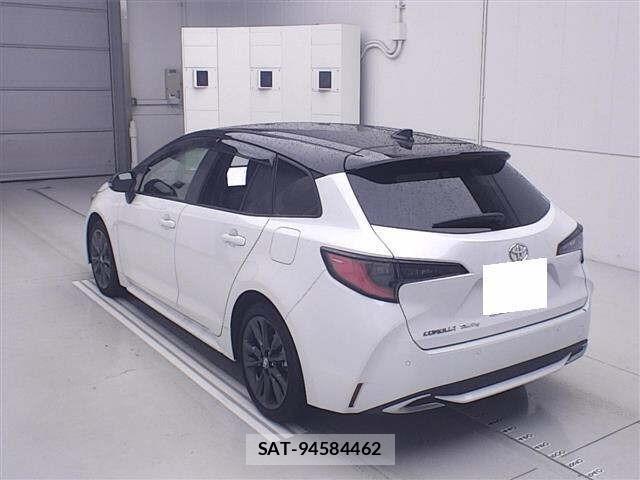 Toyota COROLLA TOURING 2024 8717220-1