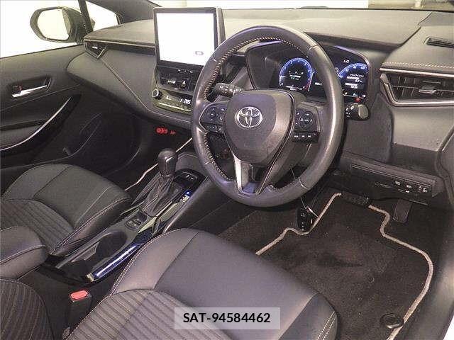 Toyota COROLLA TOURING 2024 8717220-3