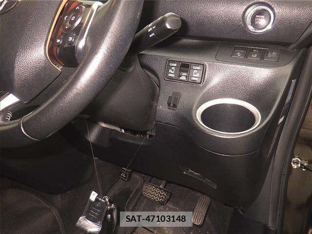 Toyota SIENTA 2021 8672327-8