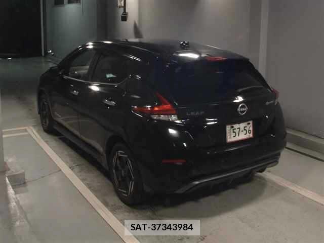 Nissan LEAF 2022 8675797-1