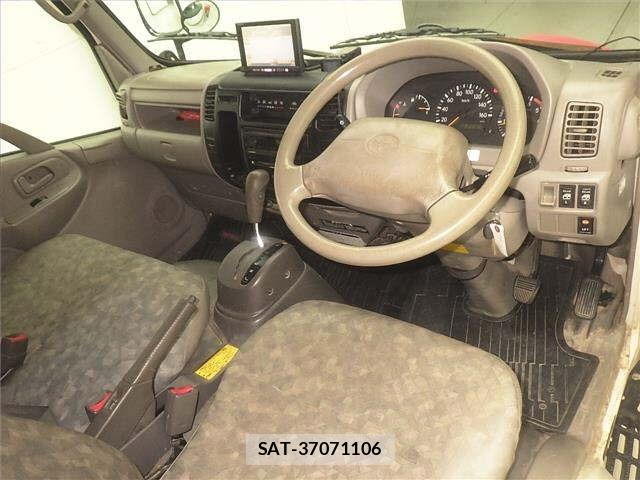 Toyota TOYOACE 2010 8954130-3