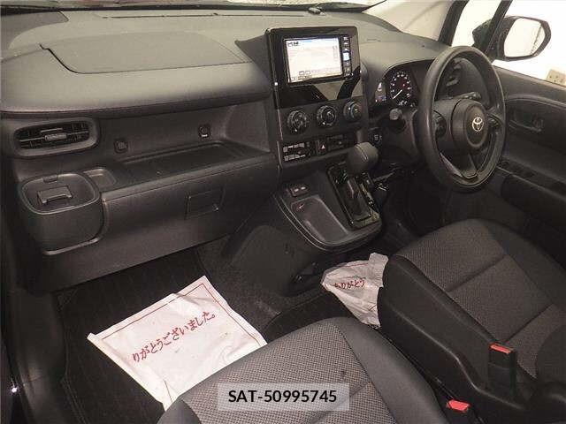 Toyota SIENTA 2024 8764330-4