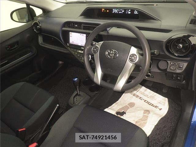 Toyota AQUA 2016 8949768-3