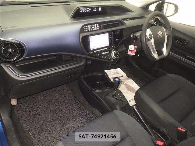 Toyota AQUA 2016 8949768-4