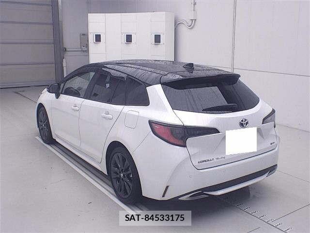 Toyota COROLLA TOURING 2024 8851653-1