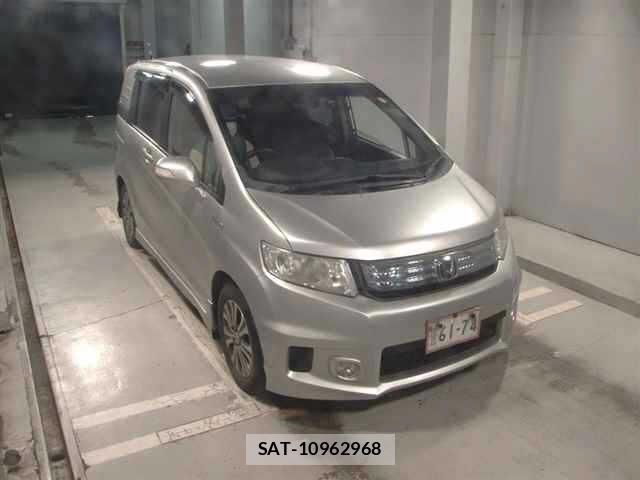 Honda FREED 2012 8863374-0
