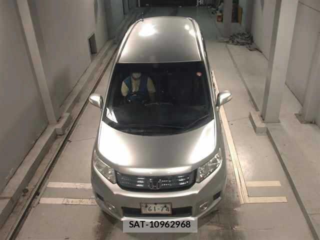 Honda FREED 2012 8863374-6