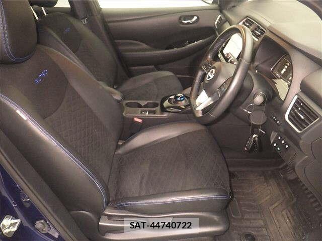 Nissan LEAF 2022 8675776-5