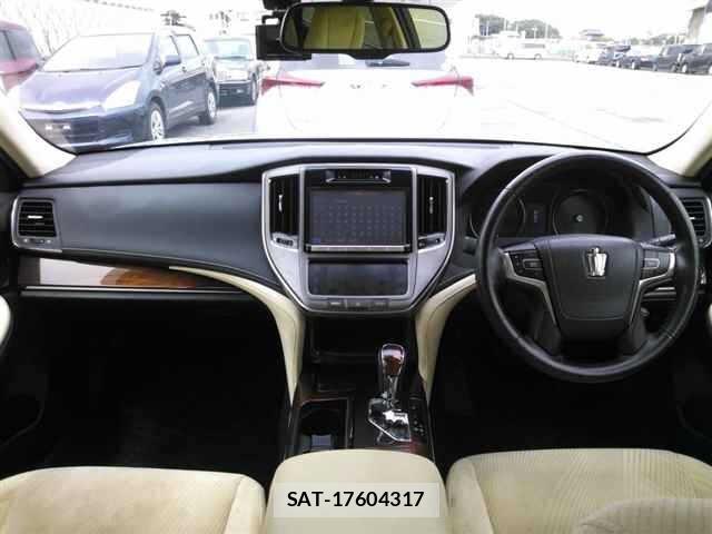 Toyota CROWN 2014 8862945-8