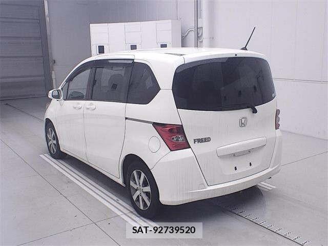 Honda FREED 2010 8716517-1