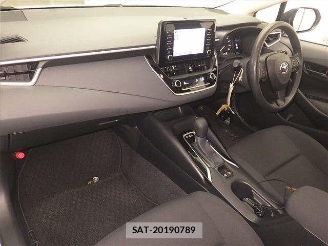 Toyota COROLLA TOURING 2021 8677366-4