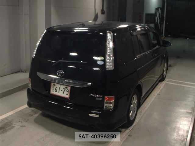 Toyota ISIS 2016 8685309-5