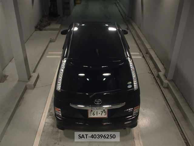 Toyota ISIS 2016 8685309-7
