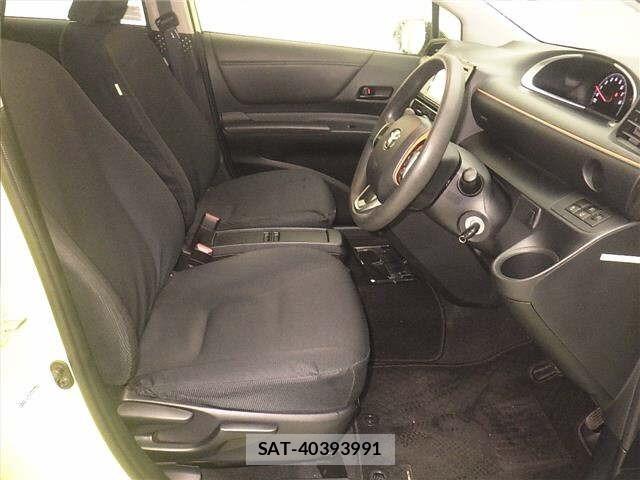 Toyota SIENTA 2015 8764335-5