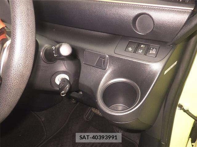 Toyota SIENTA 2015 8764335-8