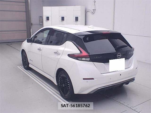 Nissan LEAF 2023 8675777-1
