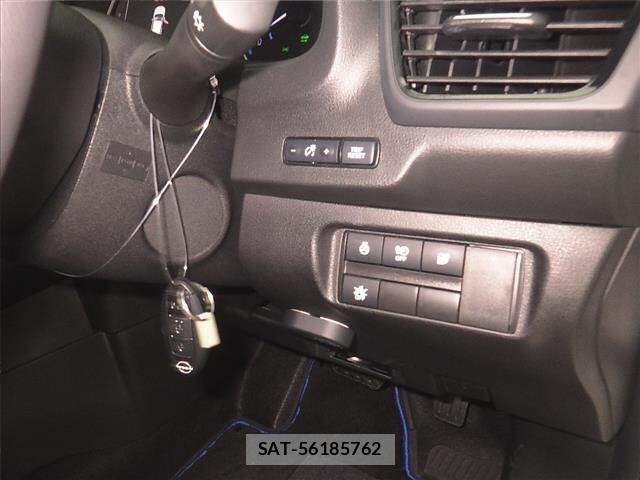 Nissan LEAF 2023 8675777-8