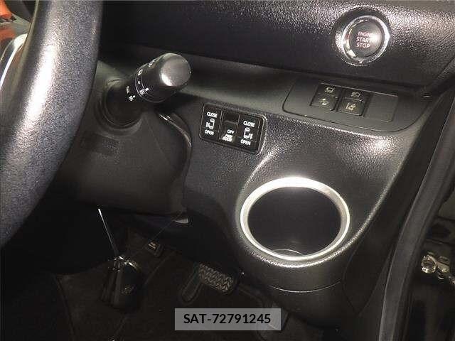 Toyota SIENTA 2018 8764336-8