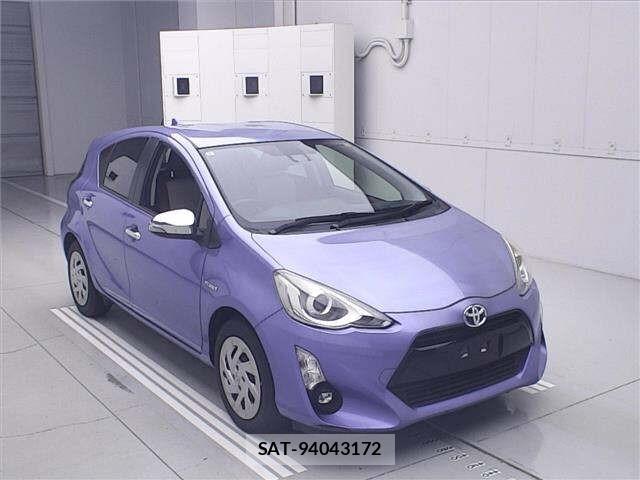 Toyota AQUA 2016 8949770-0