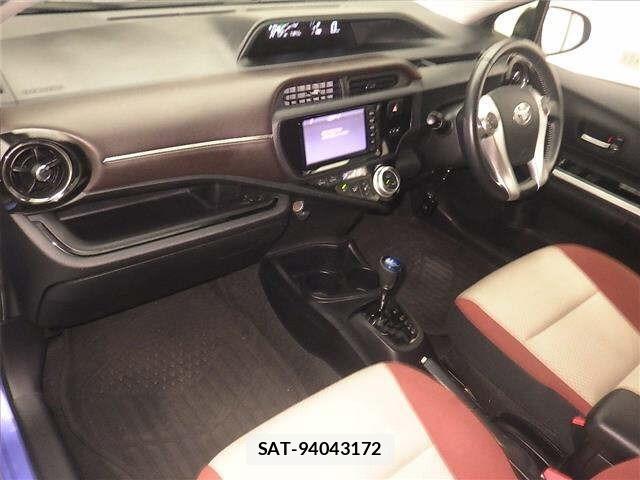 Toyota AQUA 2016 8949770-4