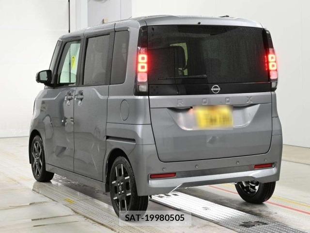 Nissan ROOX 2026 8862919-6