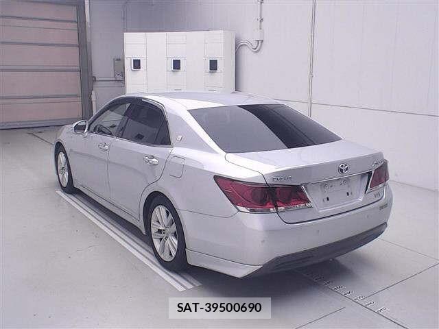 Toyota CROWN 2013 8680458-1
