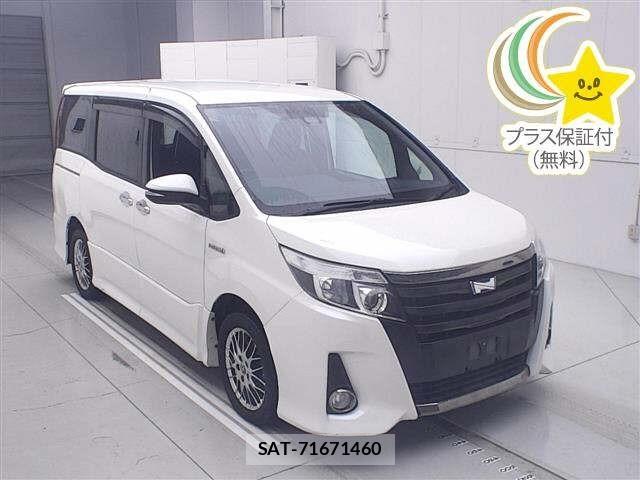 Toyota NOAH 2017 8722687-0