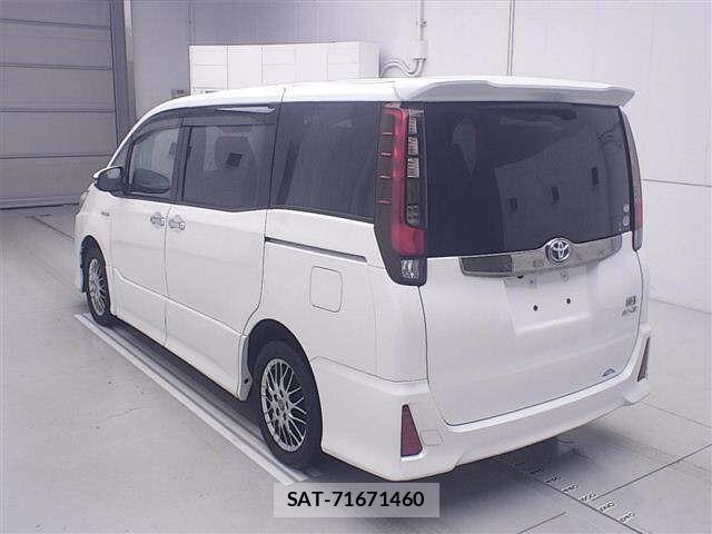 Toyota NOAH 2017 8722687-1