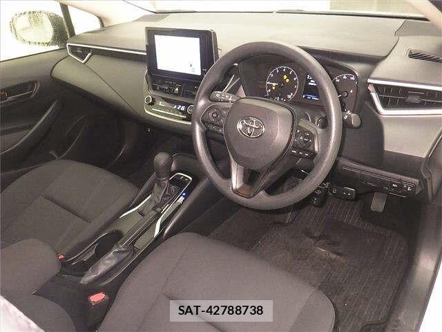 Toyota COROLLA TOURING 2024 8717223-3