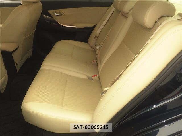 Toyota PREMIO 2016 8814860-7