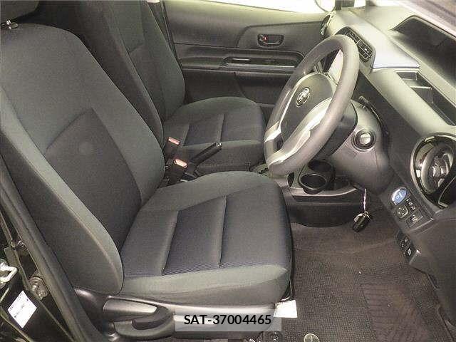 Toyota AQUA 2016 8949792-5