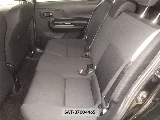 Toyota AQUA 2016 8949792-7