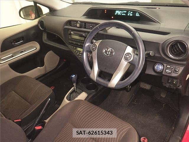 Toyota AQUA 2012 8949799-3