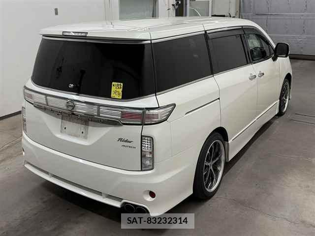 Nissan ELGRAND 2014 8908934-5