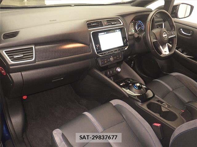 Nissan LEAF 2021 8748246-4