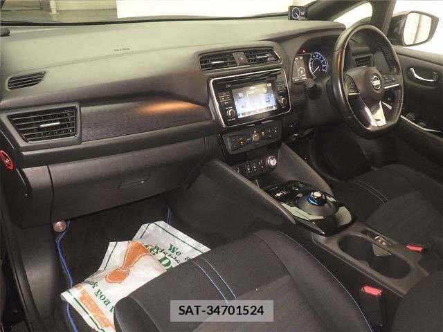 Nissan LEAF 2019 8675784-4