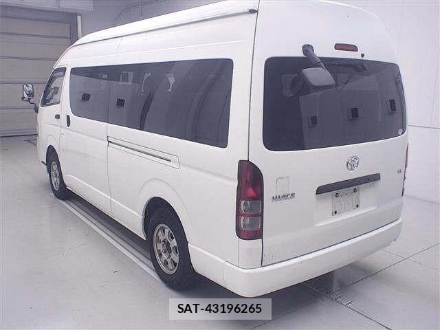 Toyota HIACE COMMUTER 2010 8851344-1