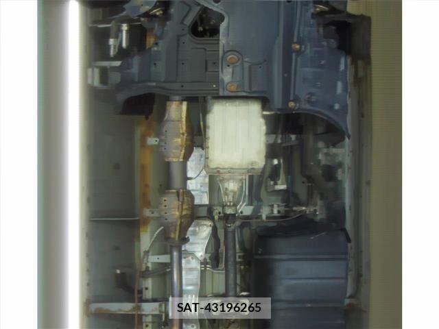 Toyota HIACE COMMUTER 2010 8851344-10