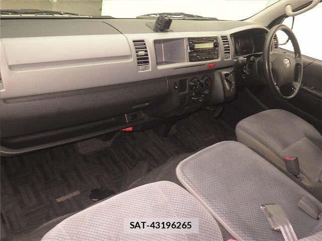 Toyota HIACE COMMUTER 2010 8851344-4