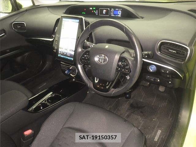 Toyota PRIUS PHV 2018 8715763-3